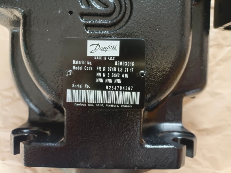 進口柱塞泵 丹佛斯90R055DD 電開關(guān)柱塞泵 石油裝備用 經(jīng)久耐用 柱塞泵 丹佛斯90L055KP 工程機械 石油裝備用 全國發(fā)貨 丹佛斯90R055KP 90L100KA 進口油泵 工程機械 石油裝備用